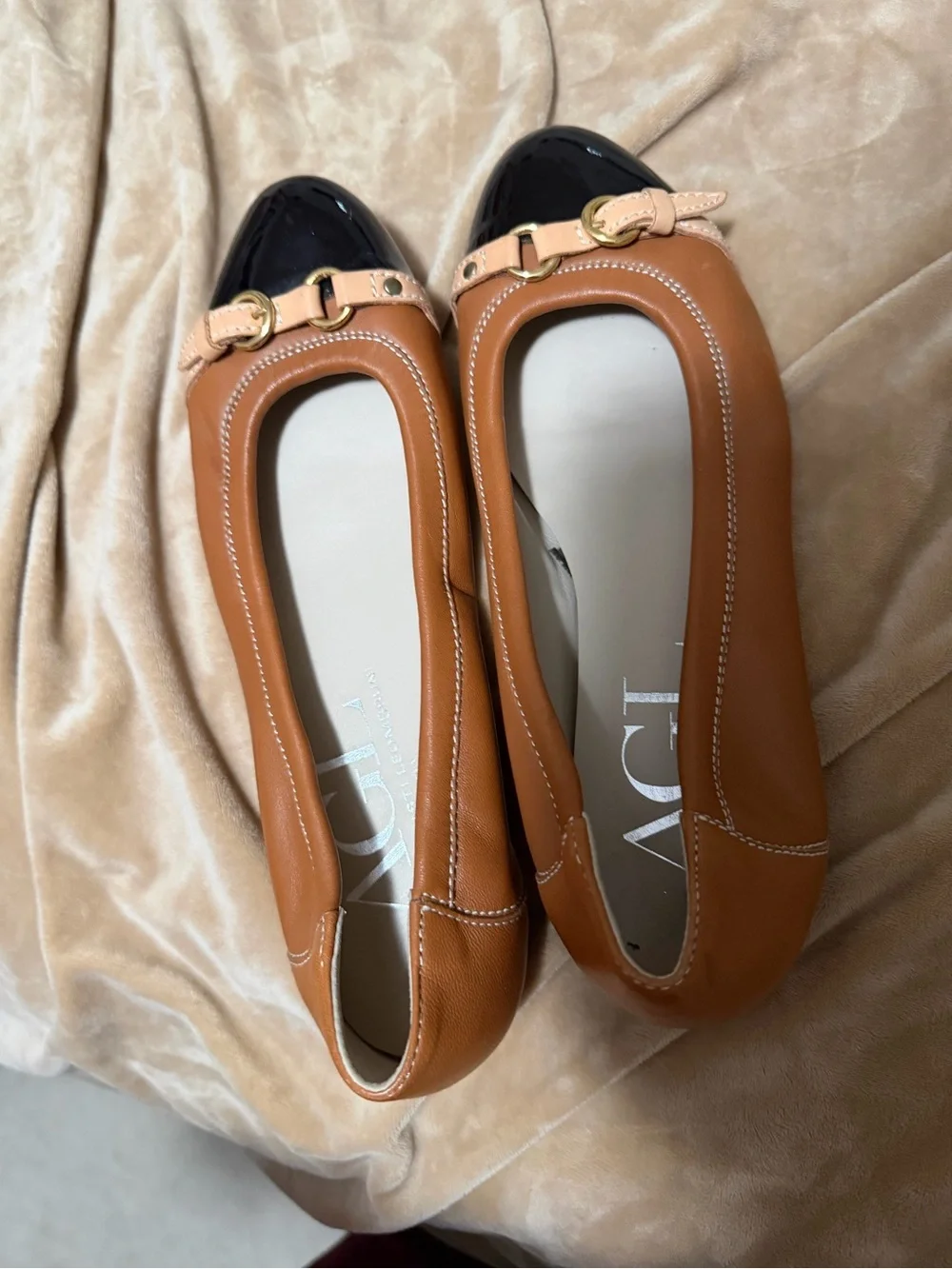AGL Attilio Giusti Leombruni Brown and Black Buckle Spectator Ballet Flats 39.5